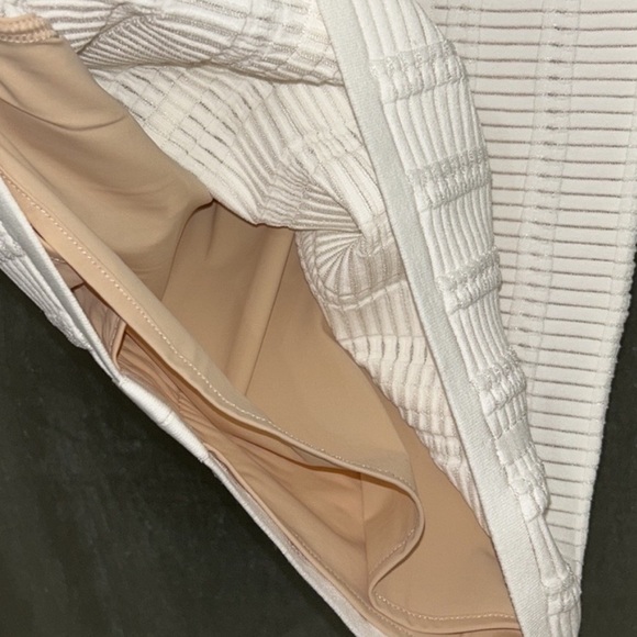 Herve Leger white Shadow
Stripe Dress - Picture 6 of 9